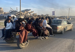 المواصلات في غزة "معركة يومية" تثقل كاهل المواطنين