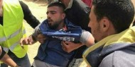 اصابة الصحفي احمد ابو حسين بجراح خطيرة خلال استهداف الاحتلال للطواقم الصحفية شرق غزة